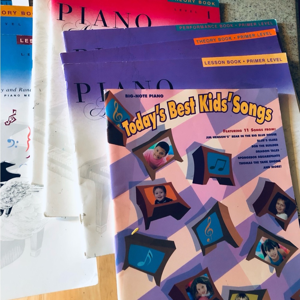Piano Adventures Lesson Books - Picture 2 of 8